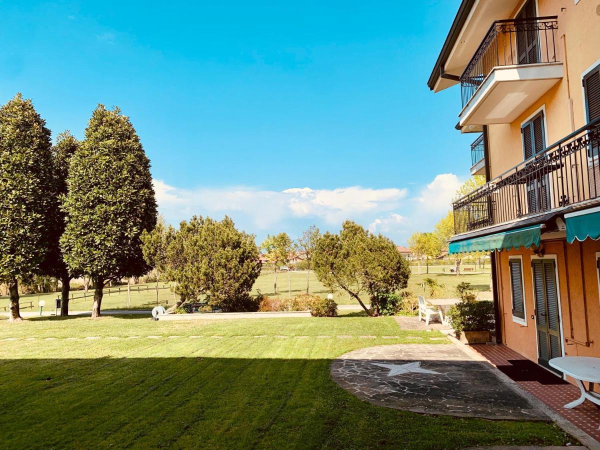 Marilyn Arpa Apartment Σιρμιόνε Εξωτερικό φωτογραφία