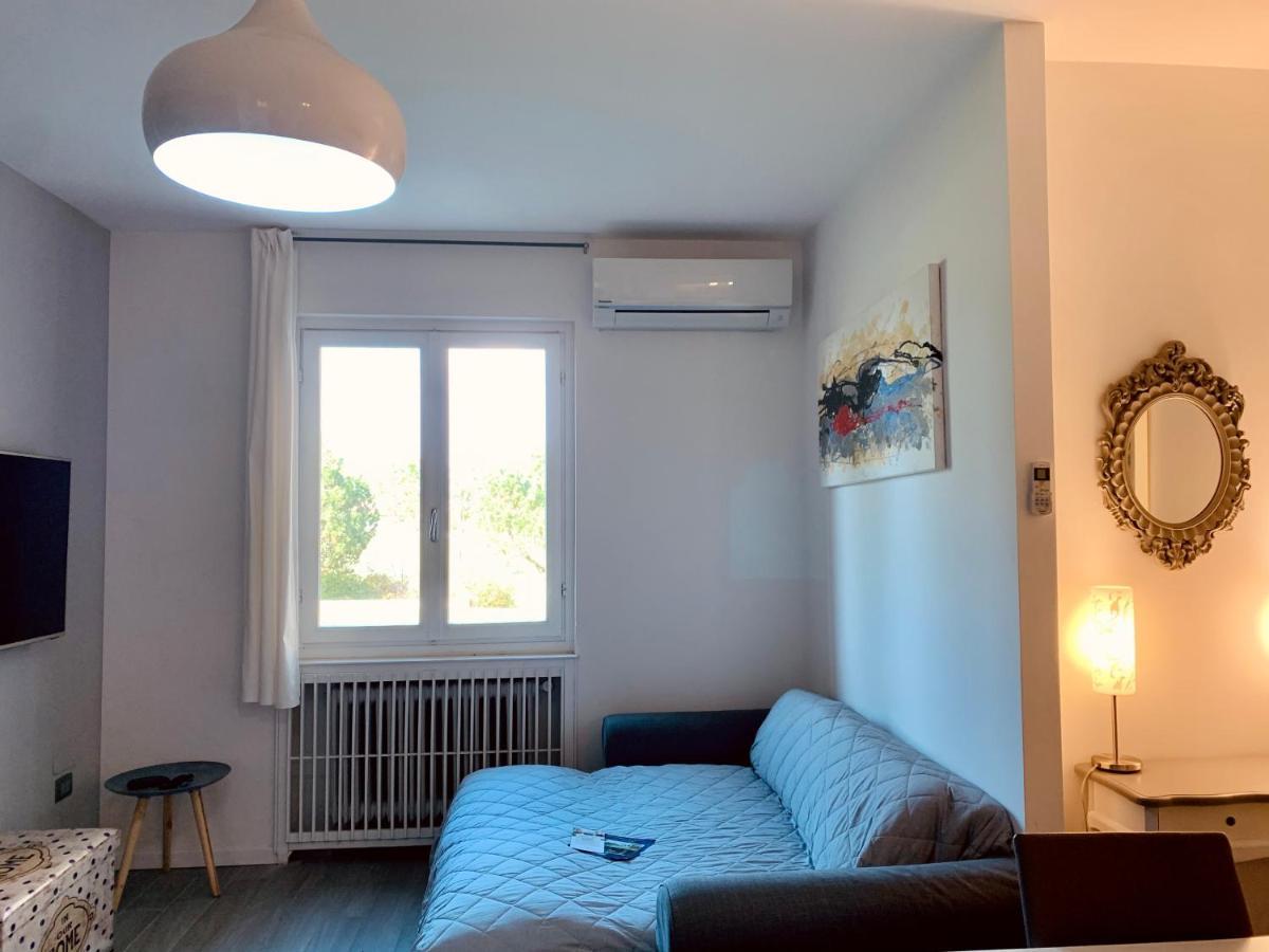 Marilyn Arpa Apartment Σιρμιόνε Εξωτερικό φωτογραφία