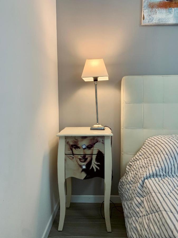 Marilyn Arpa Apartment Σιρμιόνε Εξωτερικό φωτογραφία