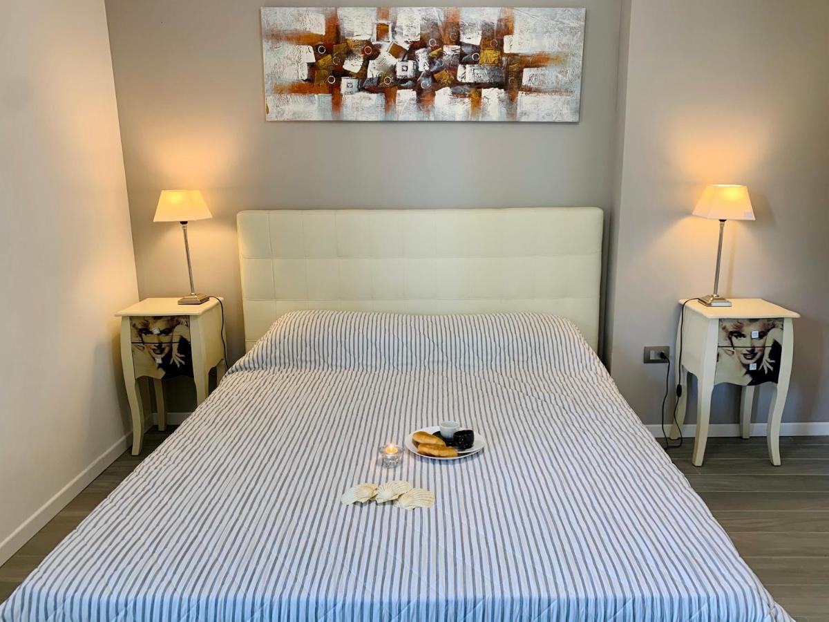 Marilyn Arpa Apartment Σιρμιόνε Εξωτερικό φωτογραφία