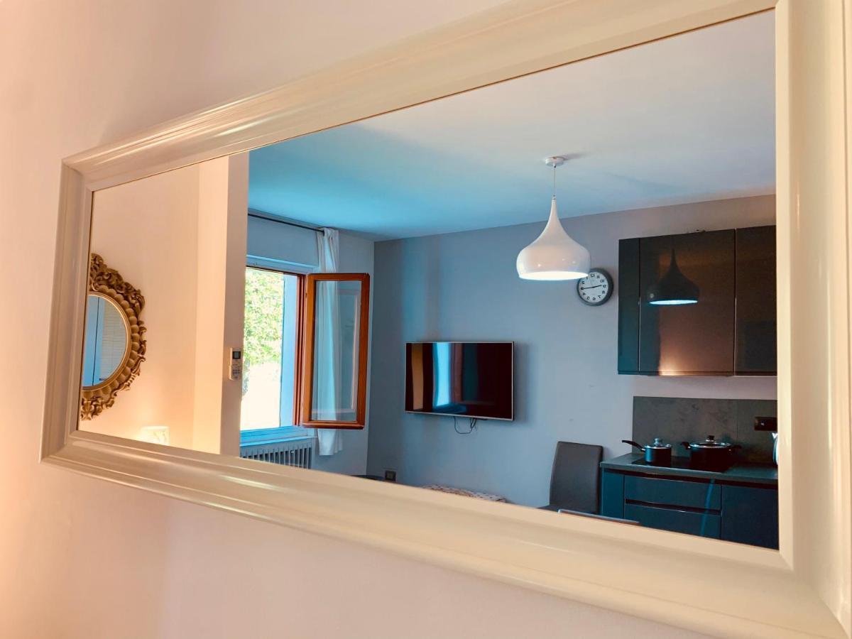 Marilyn Arpa Apartment Σιρμιόνε Εξωτερικό φωτογραφία