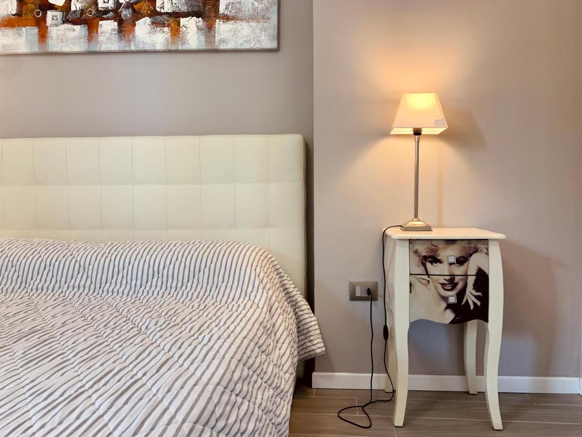 Marilyn Arpa Apartment Σιρμιόνε Εξωτερικό φωτογραφία