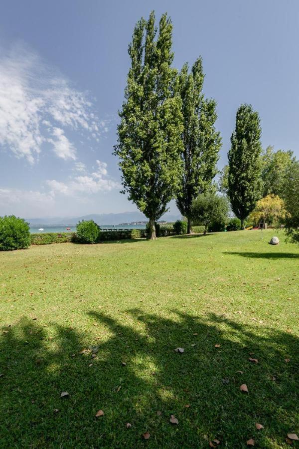Marilyn Arpa Apartment Σιρμιόνε Εξωτερικό φωτογραφία