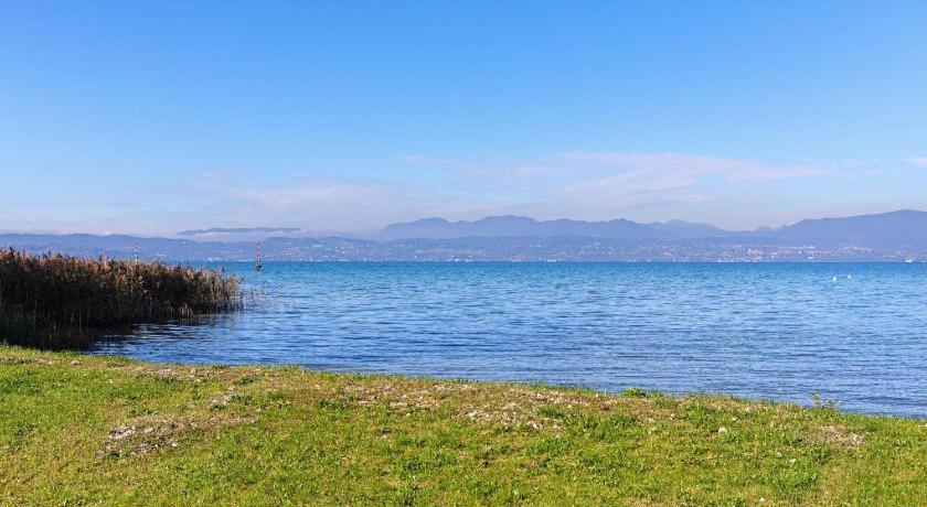Marilyn Arpa Apartment Σιρμιόνε Εξωτερικό φωτογραφία