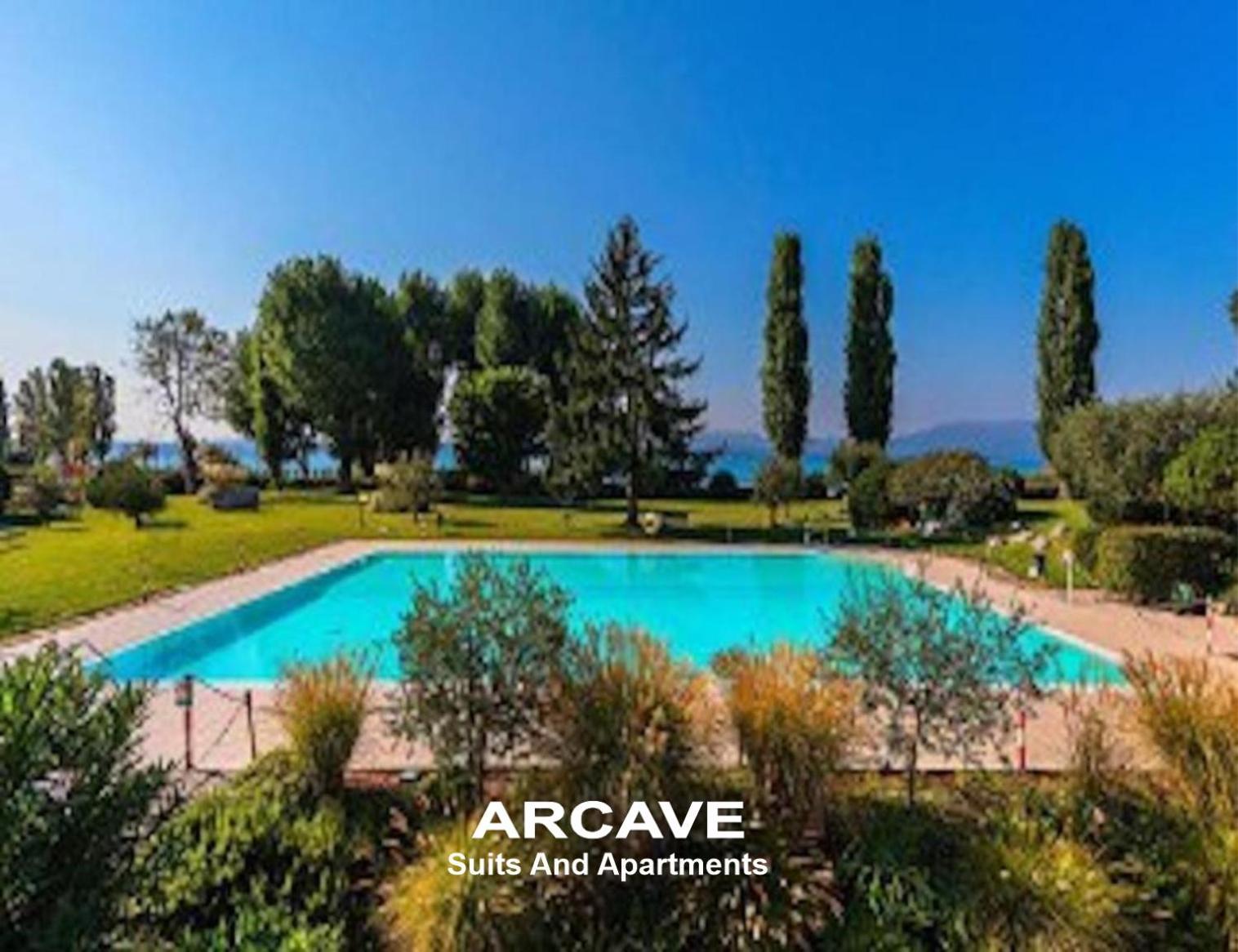 Marilyn Arpa Apartment Σιρμιόνε Εξωτερικό φωτογραφία